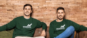 Aktion asesora a Inversiva en su ronda de 1,2M€ para transformar la inversión inmobiliaria